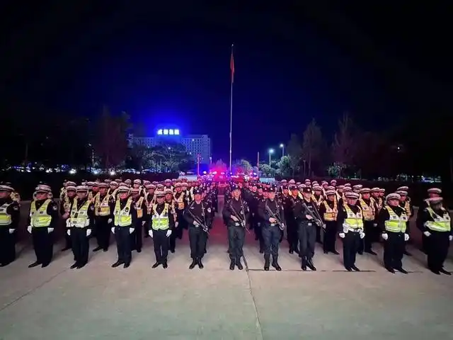 蒲城县公安局春季治安清查整治行动_蒲城县花炮电话_排查娱乐场所网吧隐患