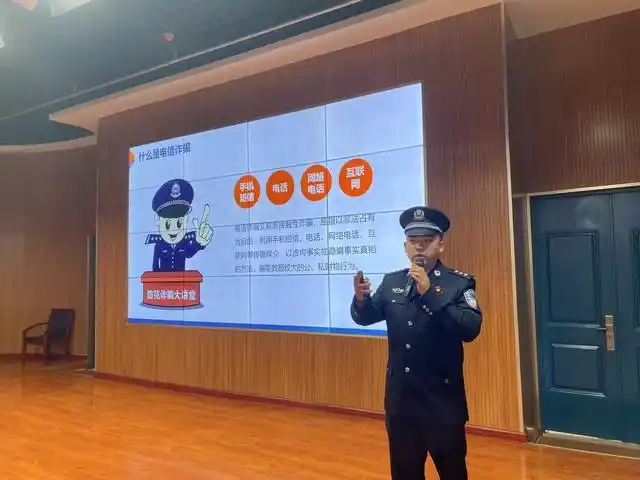 蒲城县公安局春季治安清查整治行动_蒲城县花炮电话_排查娱乐场所网吧隐患