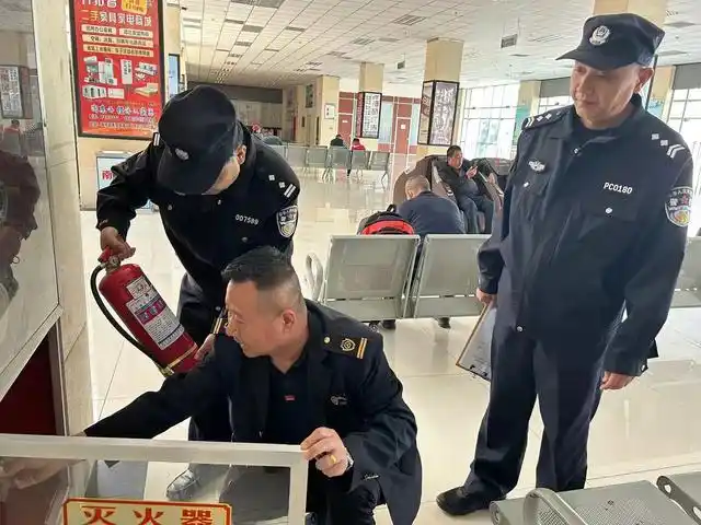 蒲城县花炮电话_排查娱乐场所网吧隐患_蒲城县公安局春季治安清查整治行动