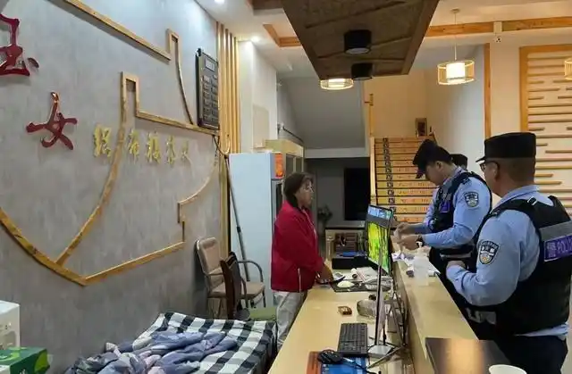 蒲城县花炮电话_蒲城县公安局春季治安清查整治行动_排查娱乐场所网吧隐患