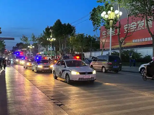 蒲城县花炮电话_排查娱乐场所网吧隐患_蒲城县公安局春季治安清查整治行动