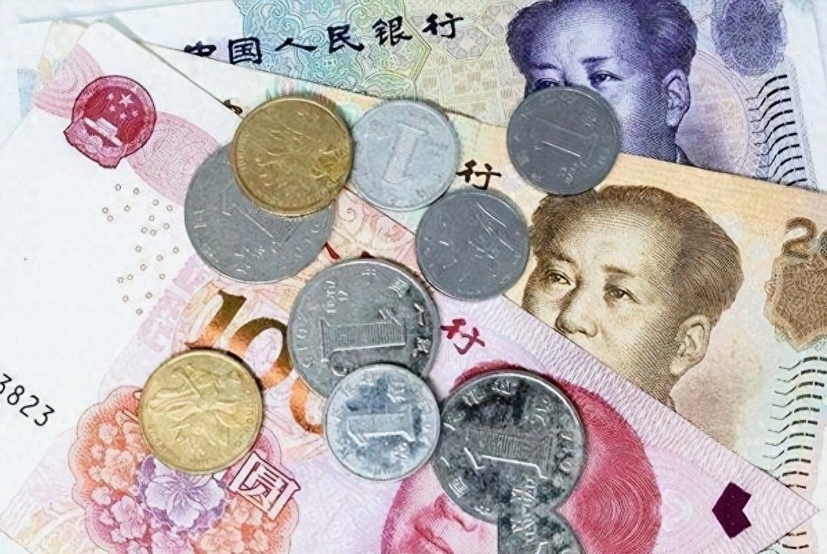 才明白，原来人民币只有在中国才叫人民币，在国外的叫法高大上