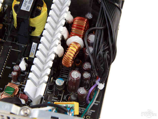 用料扎实银牌效率 麦粒M1-450W电源测评