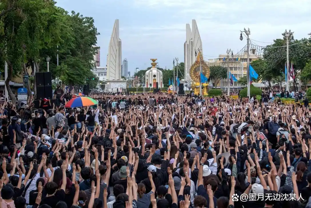 泰国国王权力分析_泰国现有几位亲王_泰国总理与王室权力关系