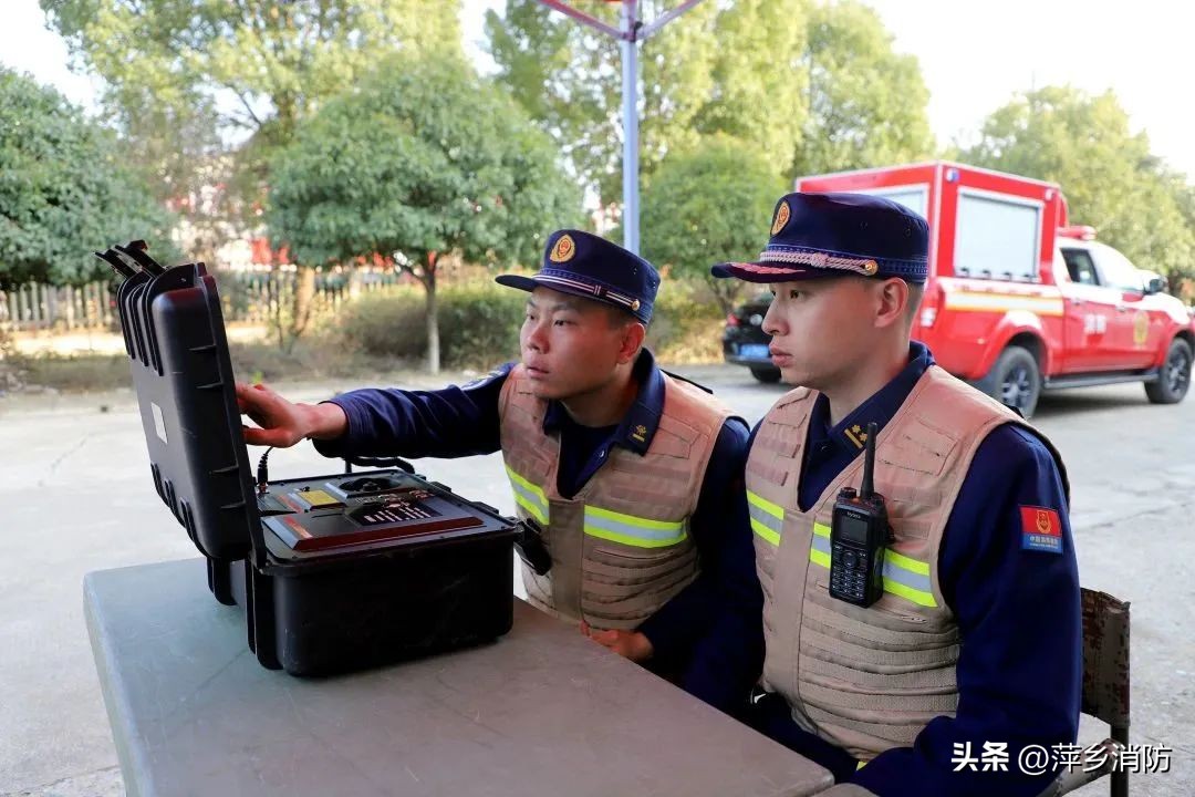紧贴实战,防患未“燃”——萍乡消防开展烟花爆竹灭火救援实战拉动演练