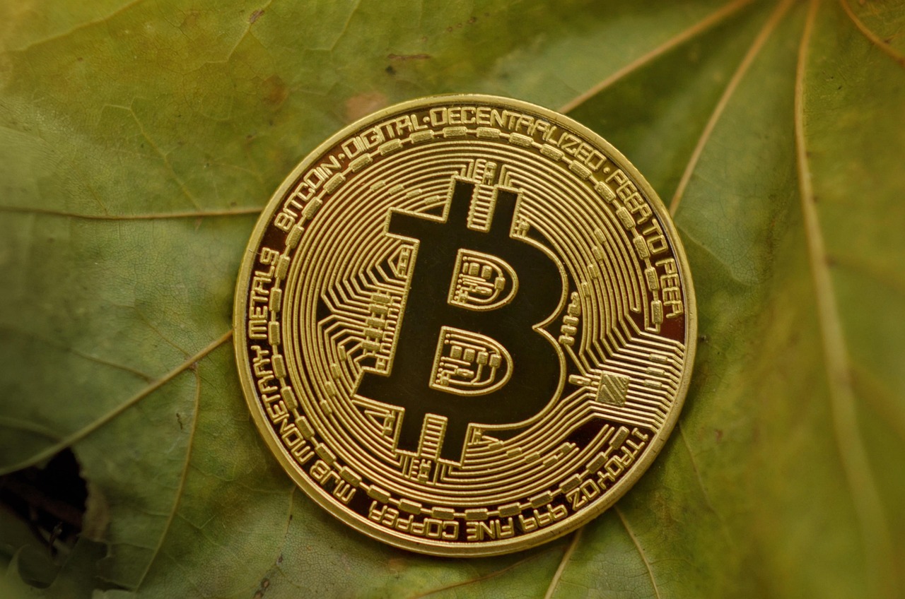 比特币挖矿程序,数字黄金的掘金引擎与时代隐忧