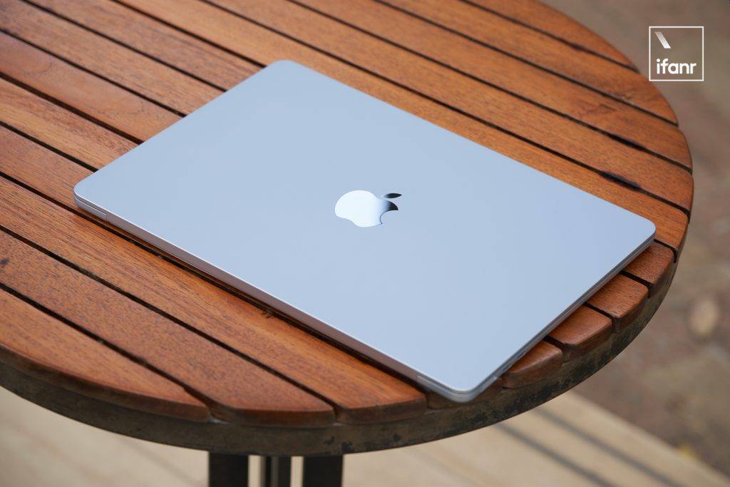 M4 MacBook Air 首发评测:不止天蓝色,性能有惊喜