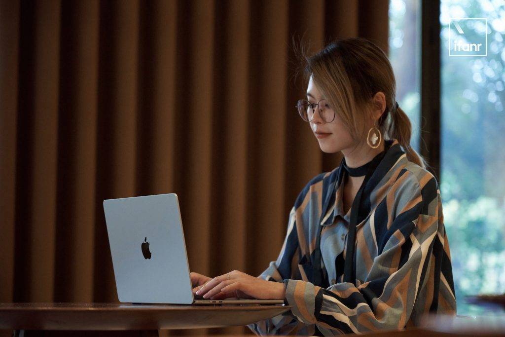 M4 MacBook Air 首发评测:不止天蓝色,性能有惊喜