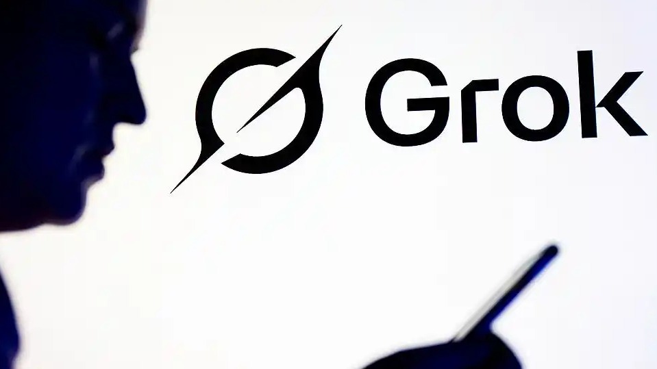 AI聊天App涉黄案二审:技术不背锅 违法必追责