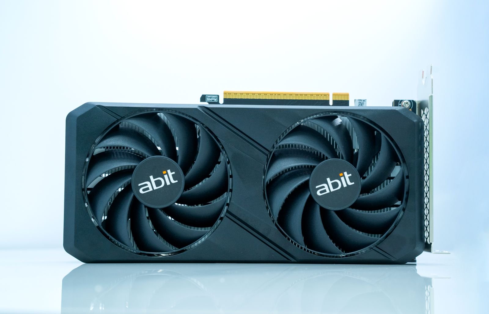 深圳赛格新坐标：升技（Abit）以实体窗口+技术深耕，定义中国硬件新高度