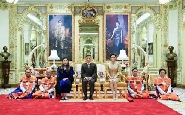 泰国皇室亲王_泰国政坛权力斗争_泰国王室与民选政府关系