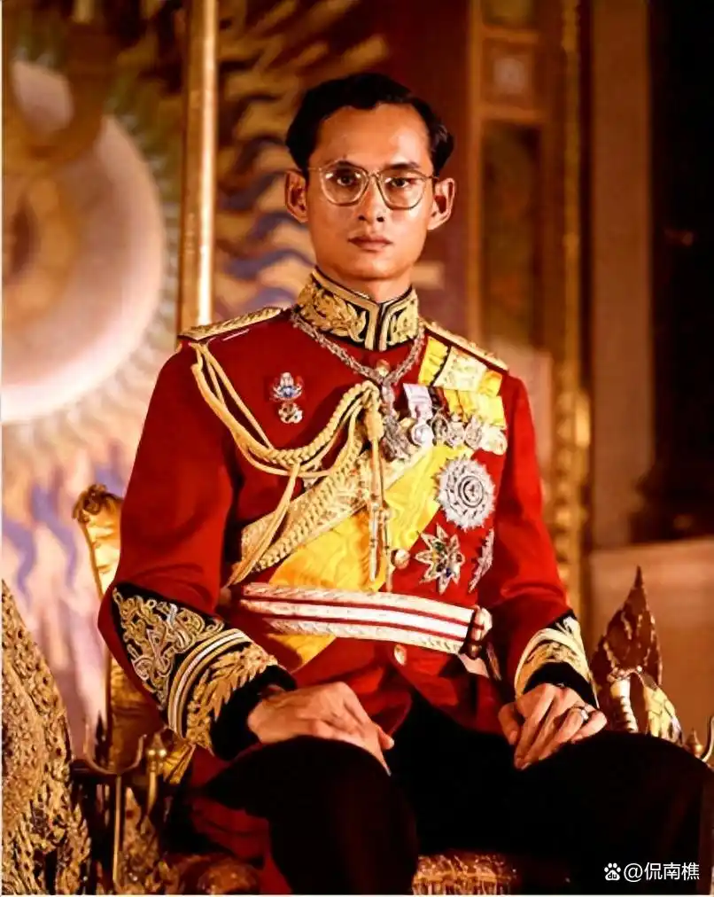 泰国曼谷王朝历史_泰国国王世系表_泰国素博巴莫亲王简介