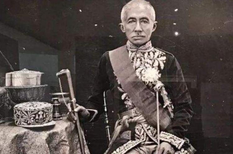 泰国千古一帝：娶4个亲妹妹，外加150个妃子，事业爱情双丰收